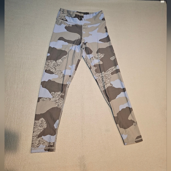 aerie Pants - Aerie Camouflage Leggings Size‎ S